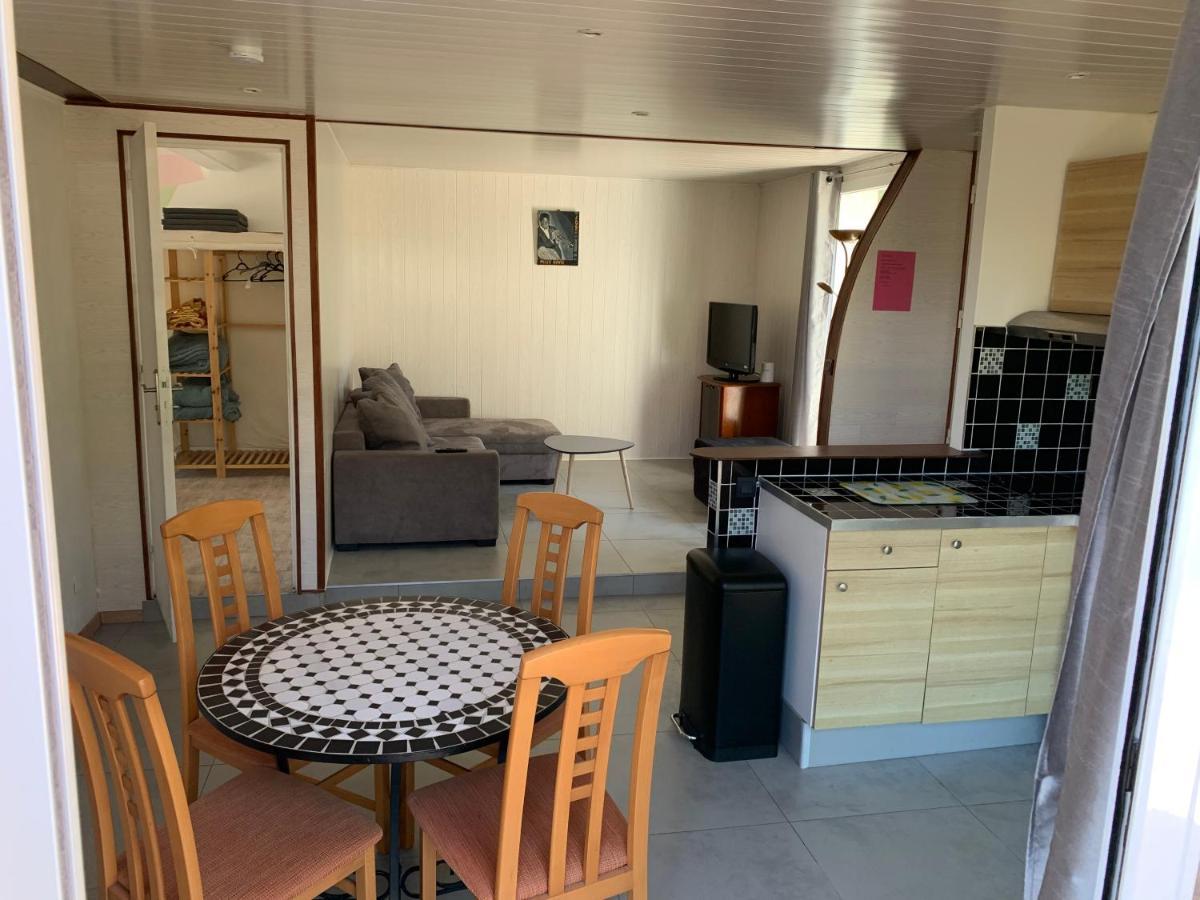 Magnifique Bas De Villa Deux Chambres Situe Pres Des Plages Et Du Golf 圣布里亚克滨海 外观 照片