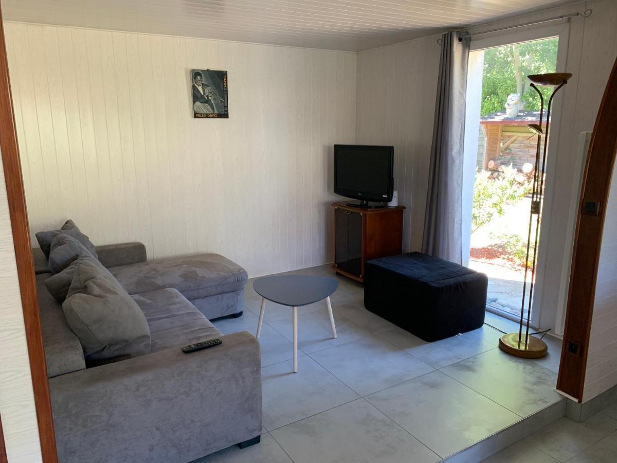 Magnifique Bas De Villa Deux Chambres Situe Pres Des Plages Et Du Golf 圣布里亚克滨海 外观 照片