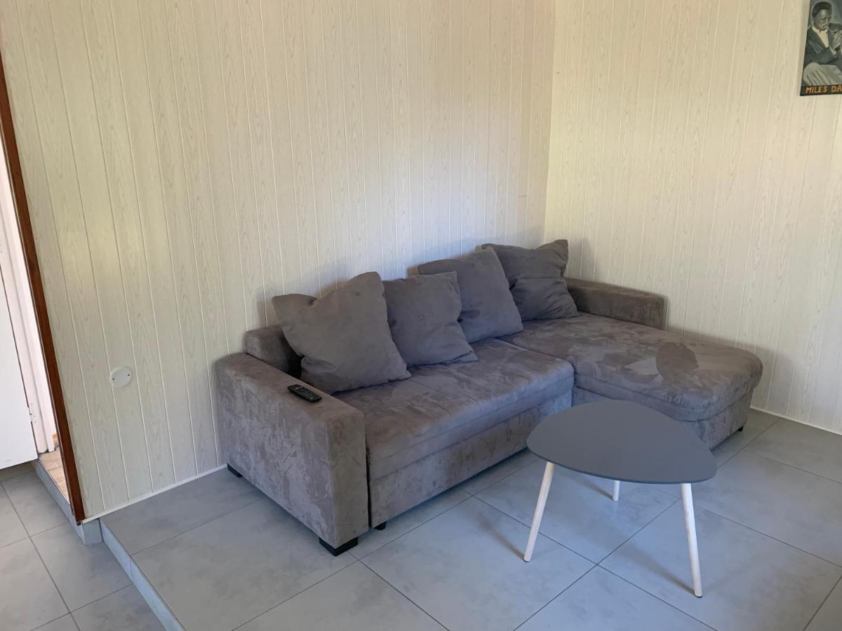 Magnifique Bas De Villa Deux Chambres Situe Pres Des Plages Et Du Golf 圣布里亚克滨海 外观 照片